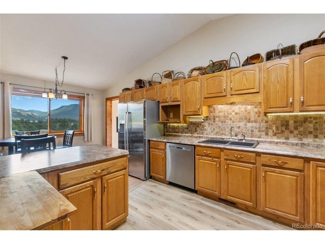 251 Surrey Ln, Florissant, CO 80816