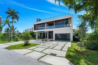 262 189th Terrace, Sunny Isles Beach, FL 33160