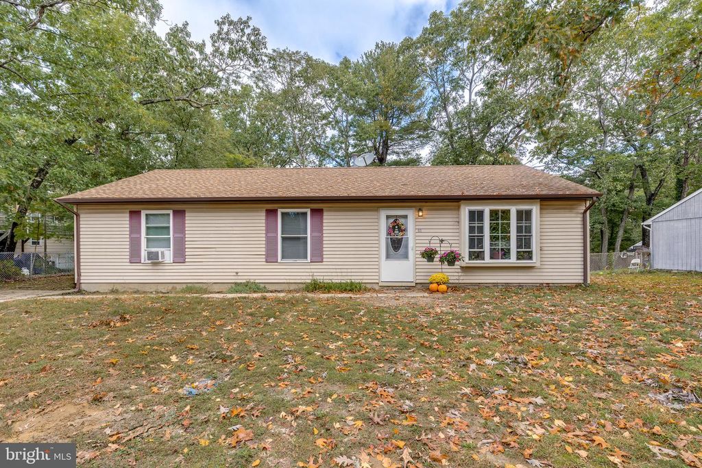 62 CLOVER ST, BROWNS MILLS, NJ 08015 — exterior
