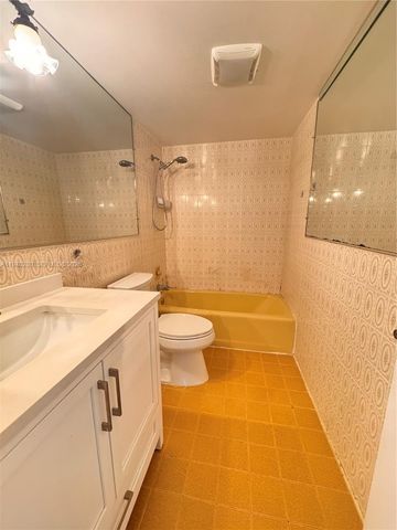 1100 NW 13th St 294D, Boca Raton, FL 33486