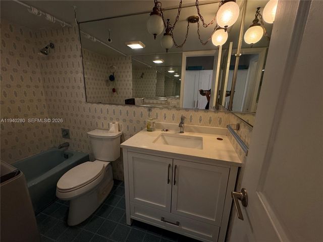 1100 NW 13th St 294D, Boca Raton, FL 33486