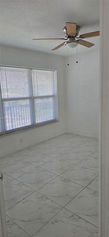 3260 NE 19th Ave 11, Oakland Park, FL 33306