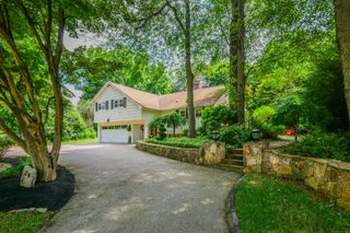 24 Buttonball Lane, Glastonbury, CT 06033