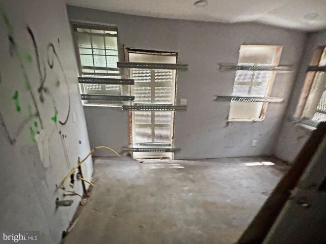 2721 PELHAM AVE, Baltimore, MD 21213