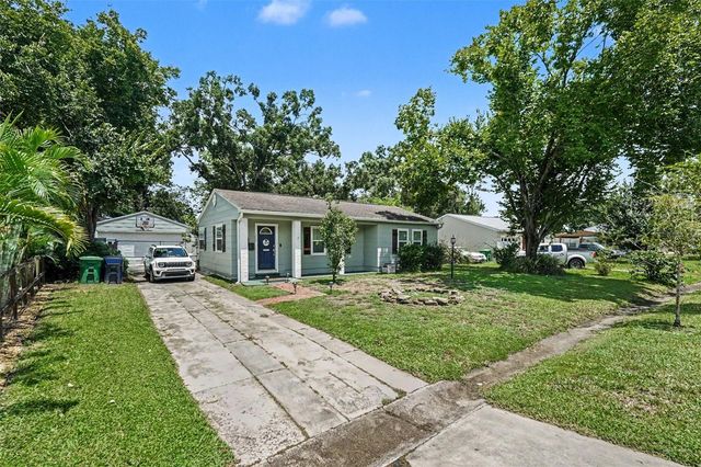 1509 W BARR DRIVE, Tampa, FL 33603