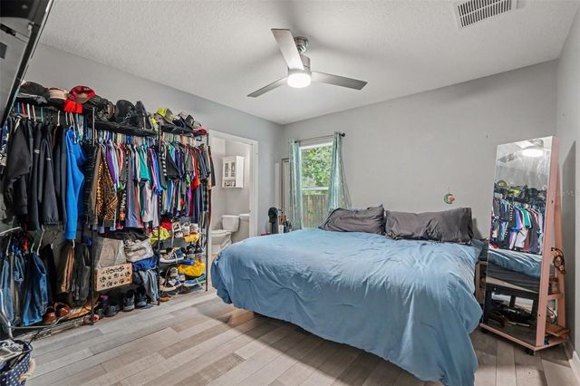 1509 W BARR DRIVE, Tampa, FL 33603