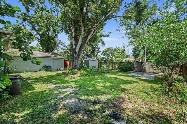 1509 W BARR DRIVE, Tampa, FL 33603