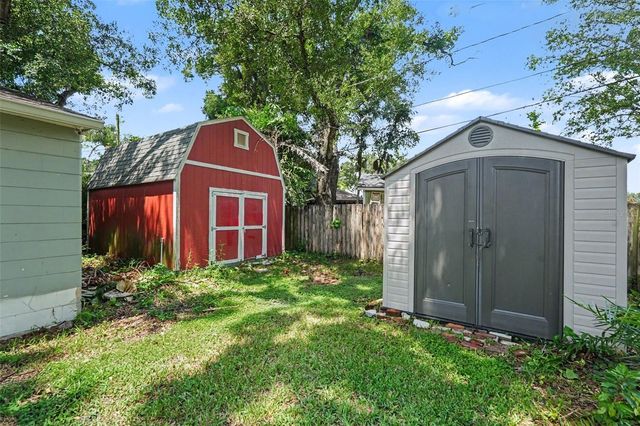 1509 W BARR DRIVE, Tampa, FL 33603