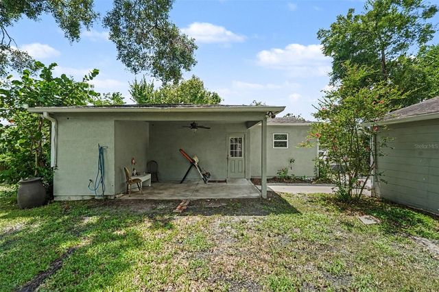 1509 W BARR DRIVE, Tampa, FL 33603