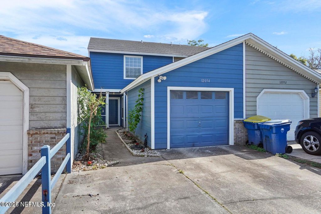 12054 COBBLEWOOD Lane N, Jacksonville, FL 32225