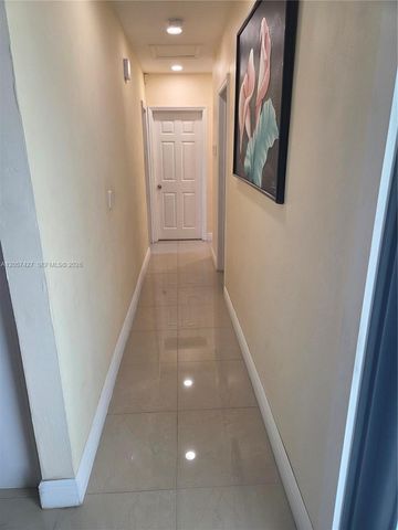 8441 SW 32nd Ter, Miami, FL 33155