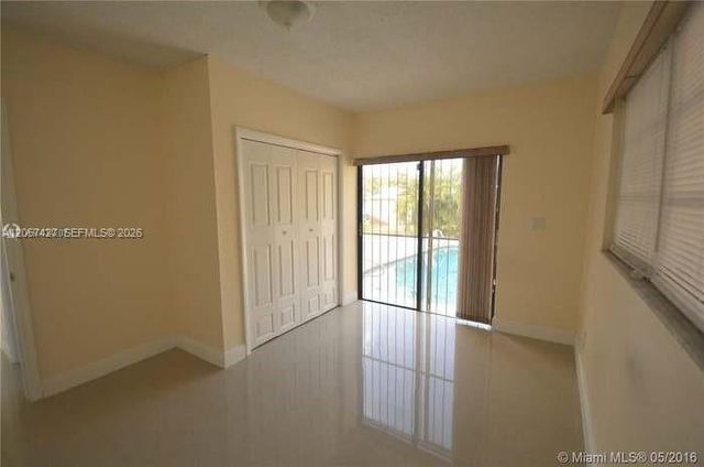 8441 SW 32nd Ter, Miami, FL 33155