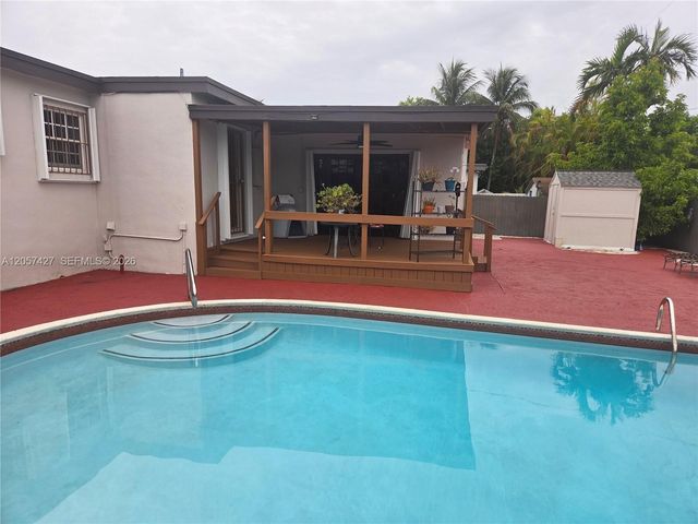 8441 SW 32nd Ter, Miami, FL 33155