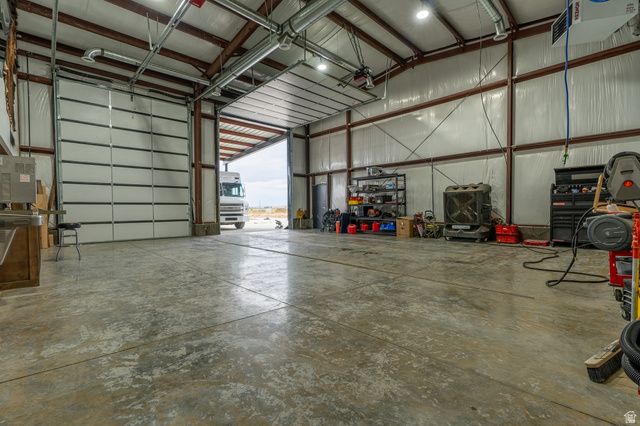 10445 W 14000 S, Axtell, UT 84621