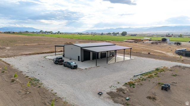 10445 W 14000 S, Axtell, UT 84621