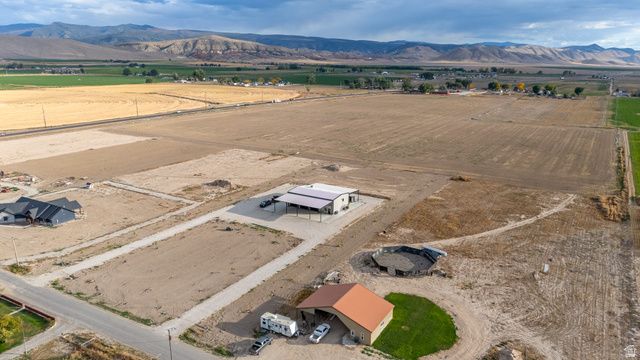 10445 W 14000 S, Axtell, UT 84621