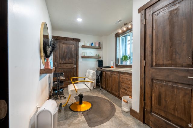 10445 W 14000 S, Axtell, UT 84621