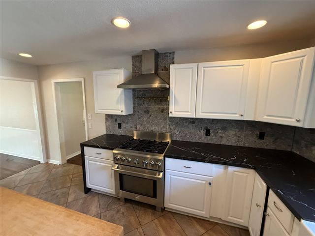 3525 Cripple Creek Drive, Dallas, TX 75224