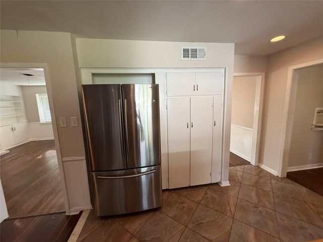 3525 Cripple Creek Drive, Dallas, TX 75224