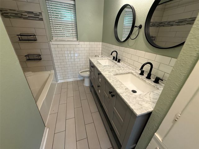 3525 Cripple Creek Drive, Dallas, TX 75224