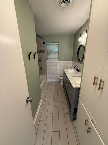 3525 Cripple Creek Drive, Dallas, TX 75224