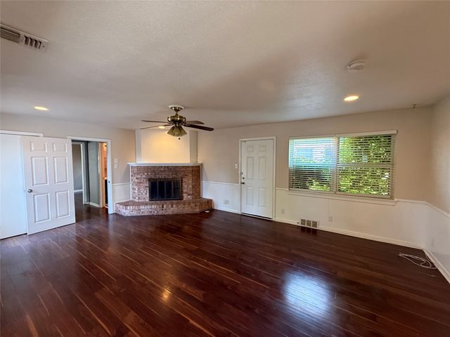 3525 Cripple Creek Drive, Dallas, TX 75224
