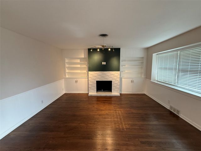 3525 Cripple Creek Drive, Dallas, TX 75224