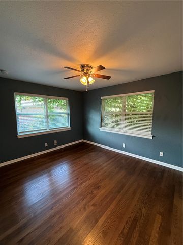 3525 Cripple Creek Drive, Dallas, TX 75224