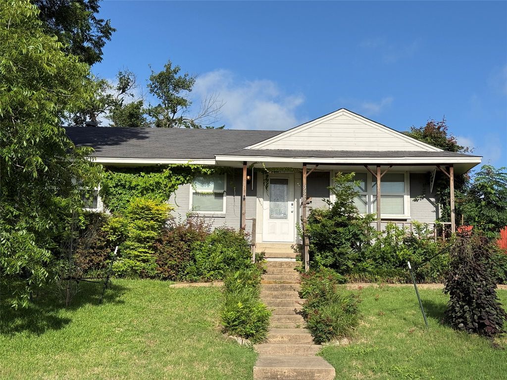 3525 Cripple Creek Drive, Dallas, TX 75224