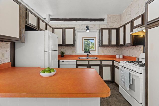 434 County Road MM, Brooklyn, WI 53521