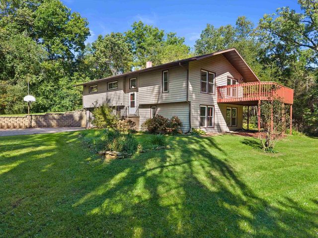 434 County Road MM, Brooklyn, WI 53521