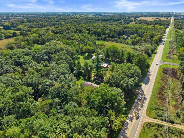 434 County Road MM, Brooklyn, WI 53521