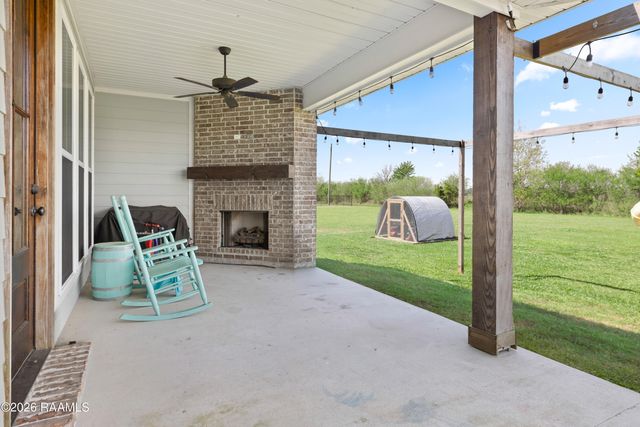 1103 Belle Place Olivier Road, New Iberia, LA 70563