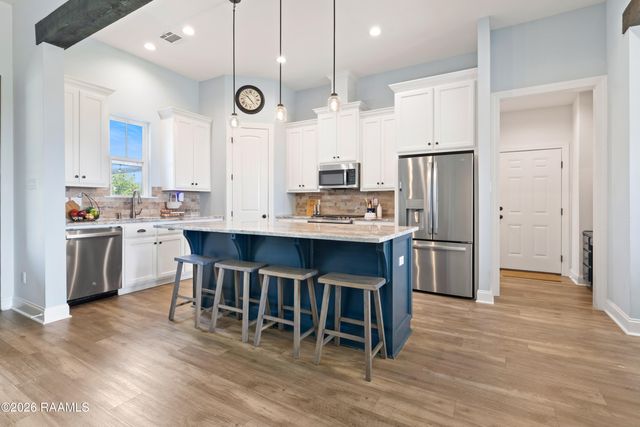 1103 Belle Place Olivier Road, New Iberia, LA 70563