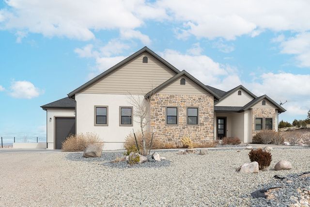 3760 W HILLCREST DR, Cedar City, UT 84720