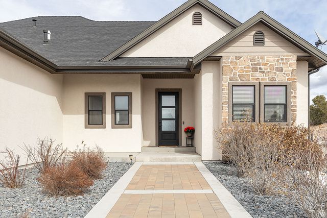 3760 W HILLCREST DR, Cedar City, UT 84720