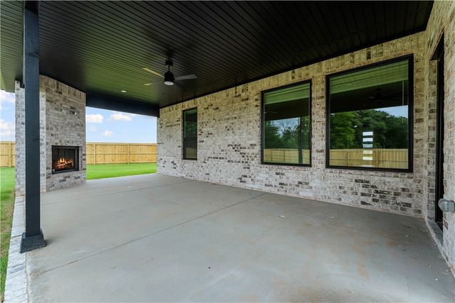 707 Steep Hill Lane, Cave Springs, AR 72718