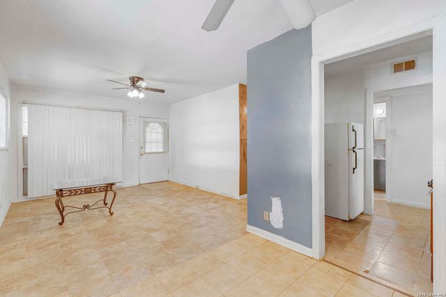 305 BRAHAN BLVD, San Antonio, TX 78215