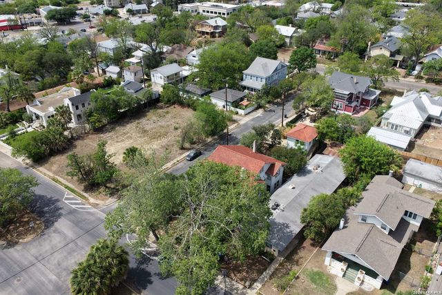 305 BRAHAN BLVD, San Antonio, TX 78215