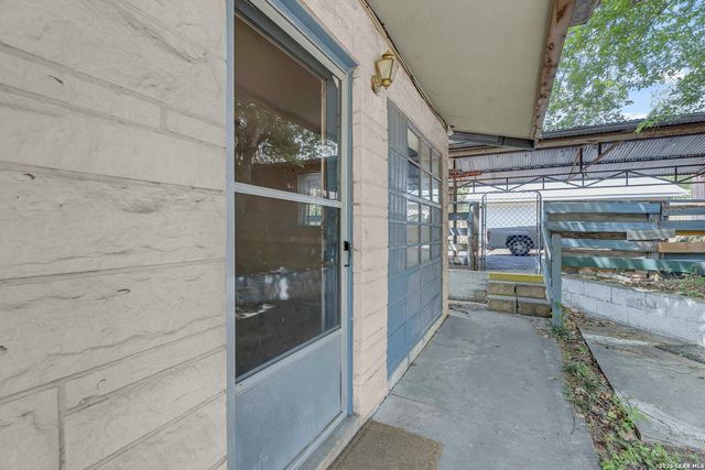 305 BRAHAN BLVD, San Antonio, TX 78215