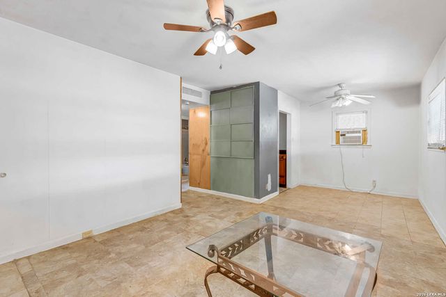 305 BRAHAN BLVD, San Antonio, TX 78215