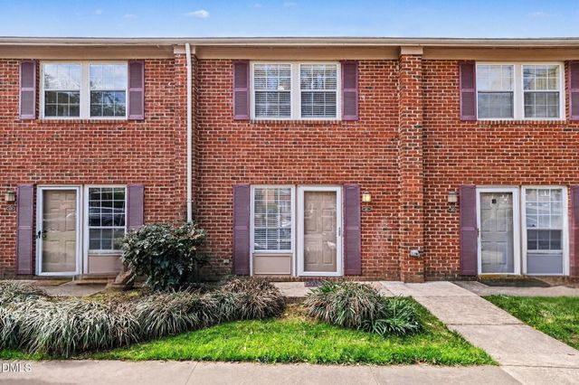 141 Coleridge Court, Carrboro, NC 27510