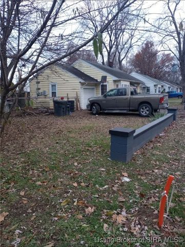 1418 Plank Road, Jeffersonville, IN 47130