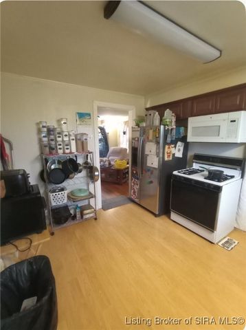 1418 Plank Road, Jeffersonville, IN 47130