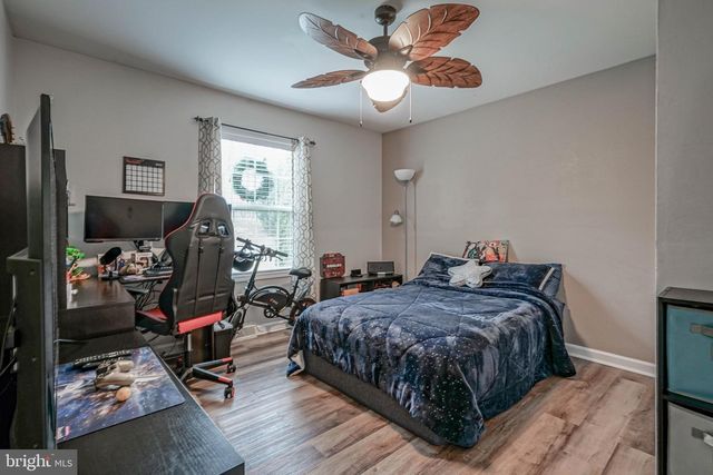 2 HAZEL LN, Pine Hill, NJ 08021