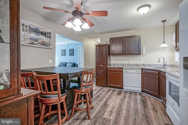 2 HAZEL LN, Pine Hill, NJ 08021