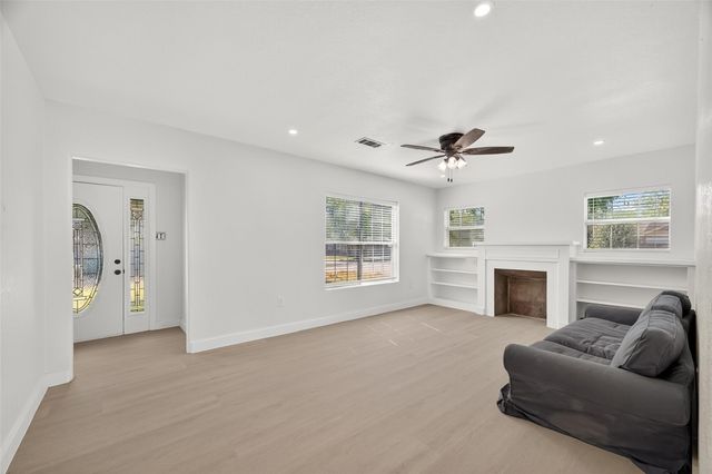 501 Live Oak Street, Pasadena, TX 77506