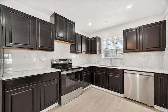 501 Live Oak Street, Pasadena, TX 77506