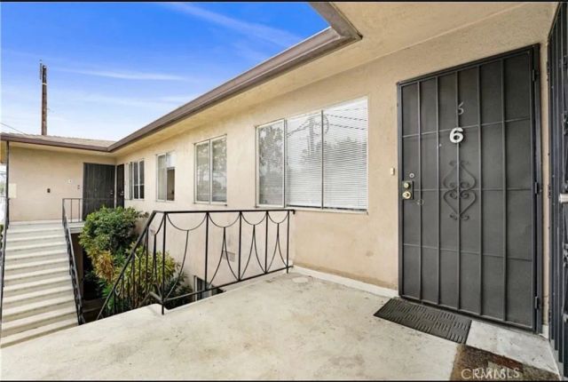 12400 Mitchell 6, Los Angeles, CA 90066