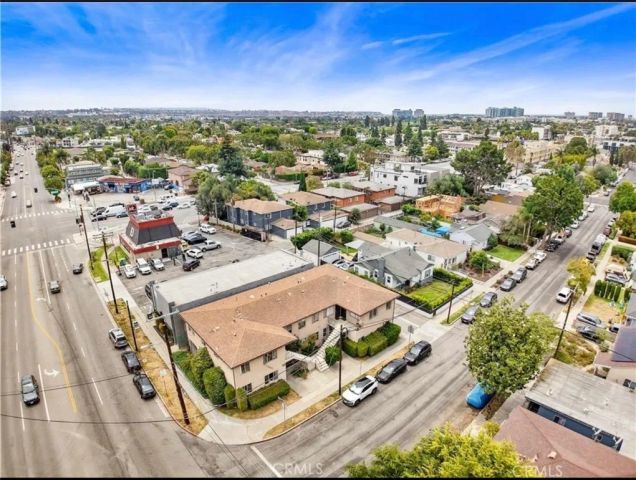 12400 Mitchell 6, Los Angeles, CA 90066